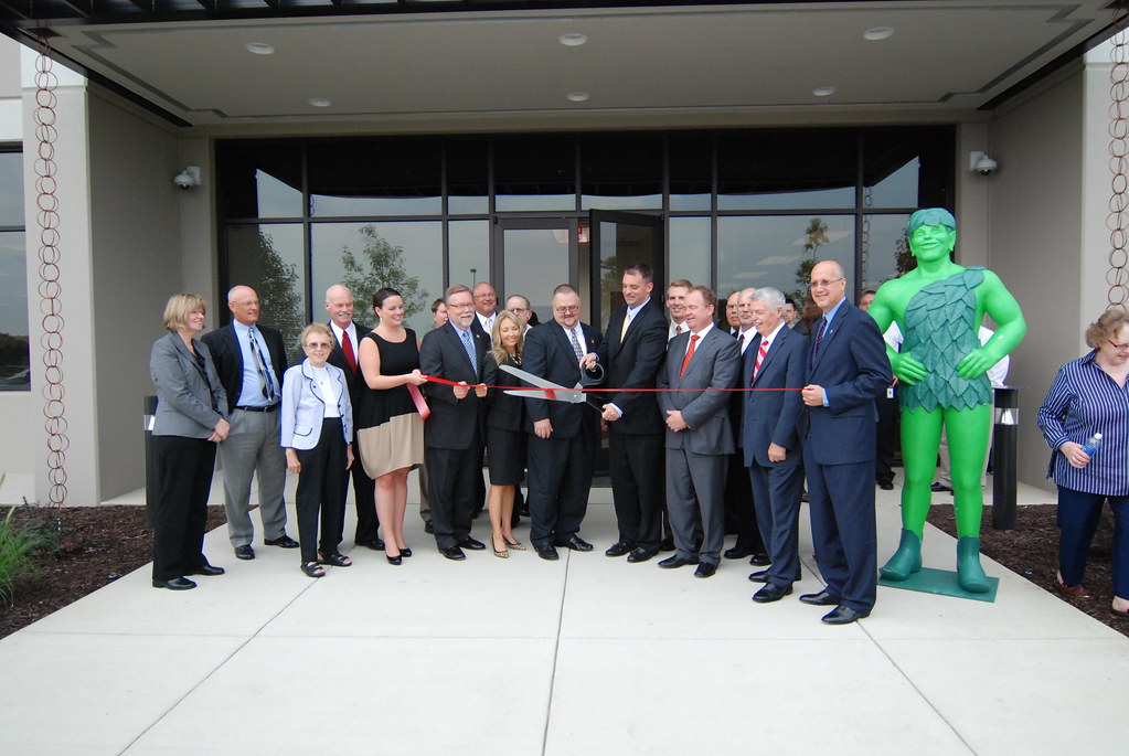 General Mills Ribbon Cutting 082 Fort Wayne Allen County Economic