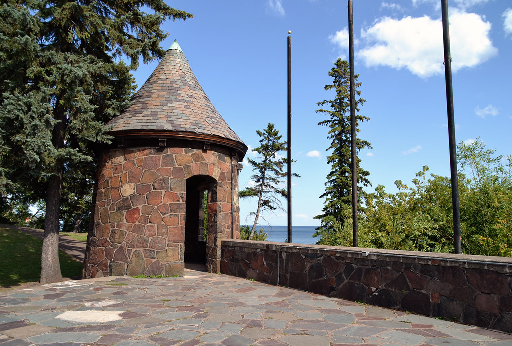 Leif Erickson Park Leif Erickson Park & Rose Garden. Dulut… Flickr