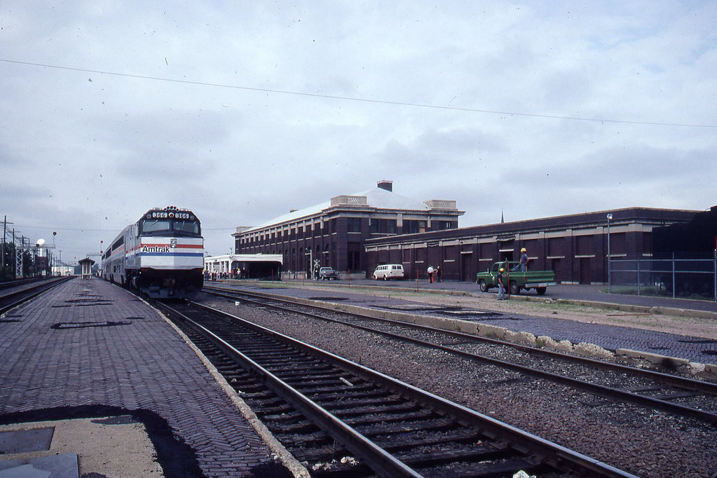 Amtrak at the grand old CB&Q Galesburg IL depot on 6/5/81.… Flickr