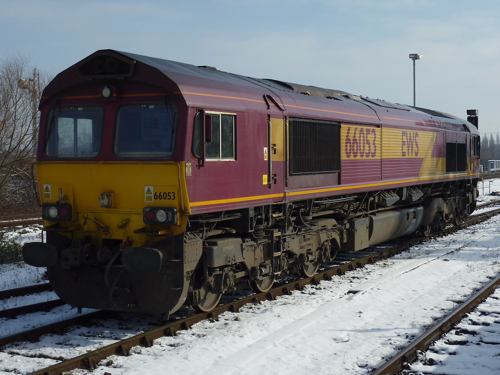66053 EWS. IN THE Snow. Didcot yard next to Didcot parkway… Flickr