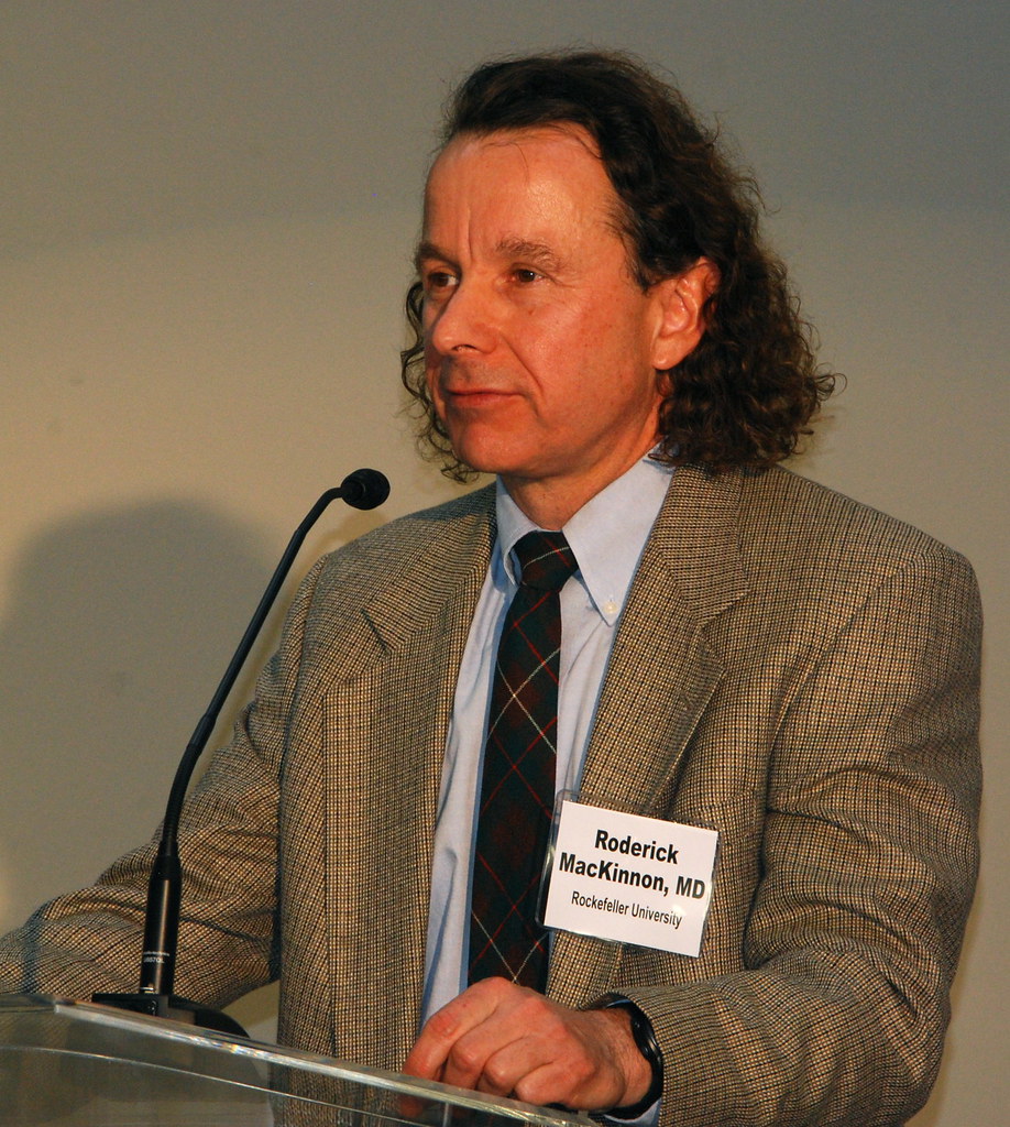 Rod MacKinnon 2 Nobel laureate Roderick MacKinnon at recep… Flickr