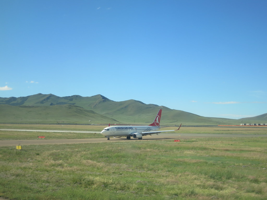 Turkish Airlines at Ulaanbaatar airport ULN, Chinggis Khaa… Flickr