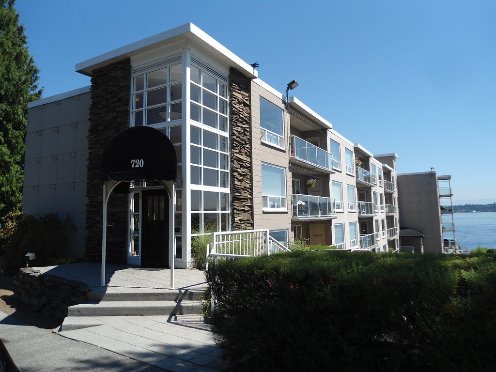 Leschi Condo's on the Lake Seattle, WA PatricksMercy Flickr