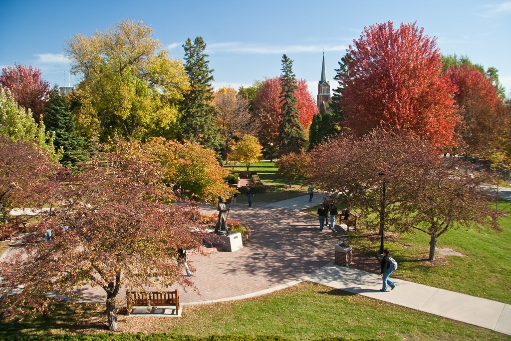 St. Norbert College The beauty of campus provides a peacef… Flickr