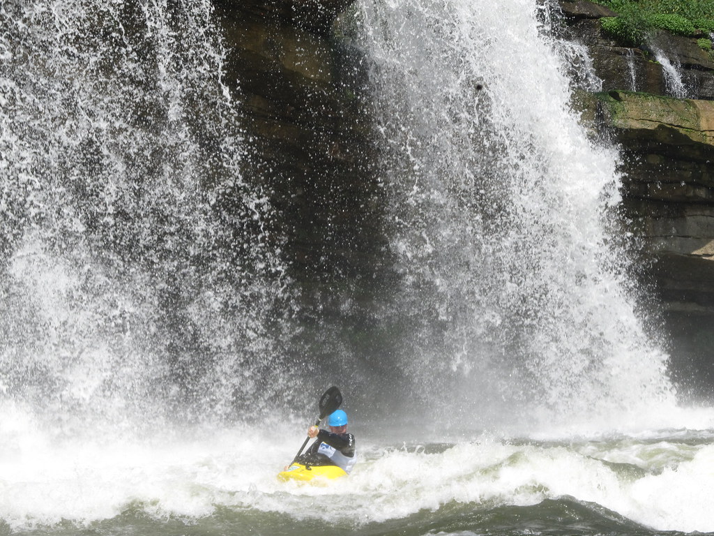 World Cup Freestyle Kayaking Championship Rock Island Stat… Flickr