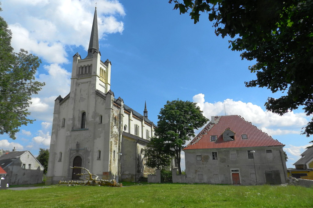 20120812 Church of St. Wenceslas with Vicarage in Sunipe… Flickr