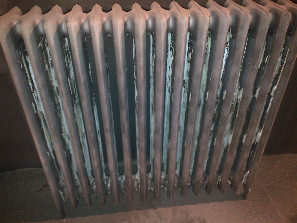 Cast Iron Radiator Refurbishment The original radiators fr… Flickr