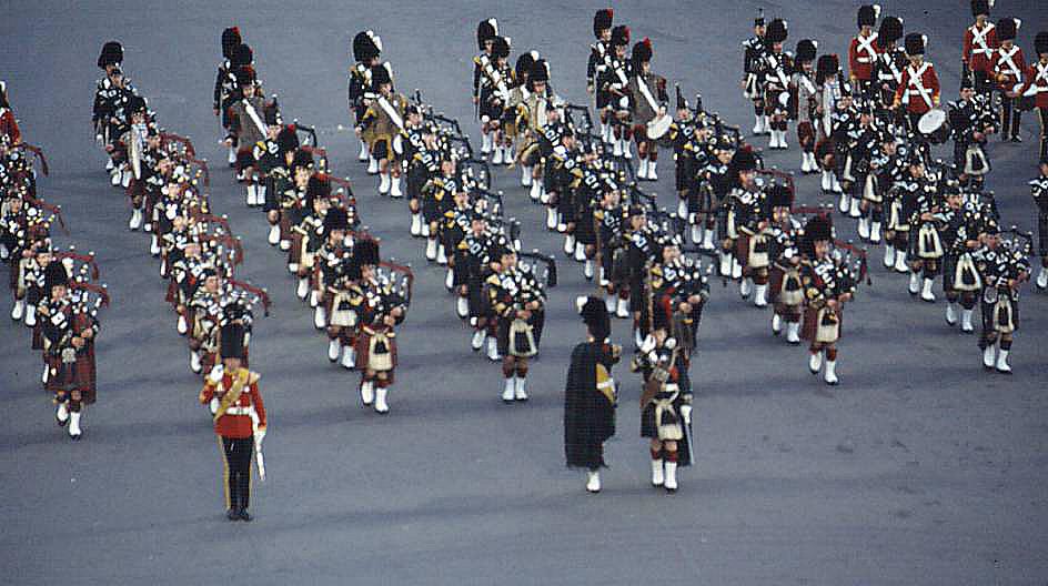 Edinburgh Tattoo 1978 massed pipes and drums ever popular … Flickr
