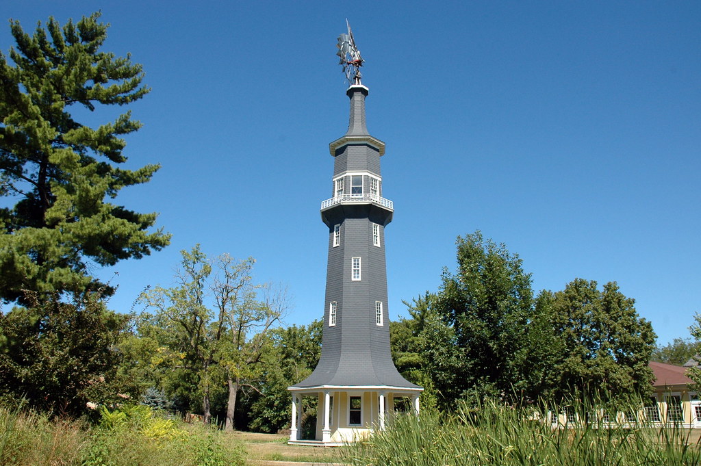 Oughton Estate Windmill, Dwight, IL Oughton Estate Windmil… Flickr
