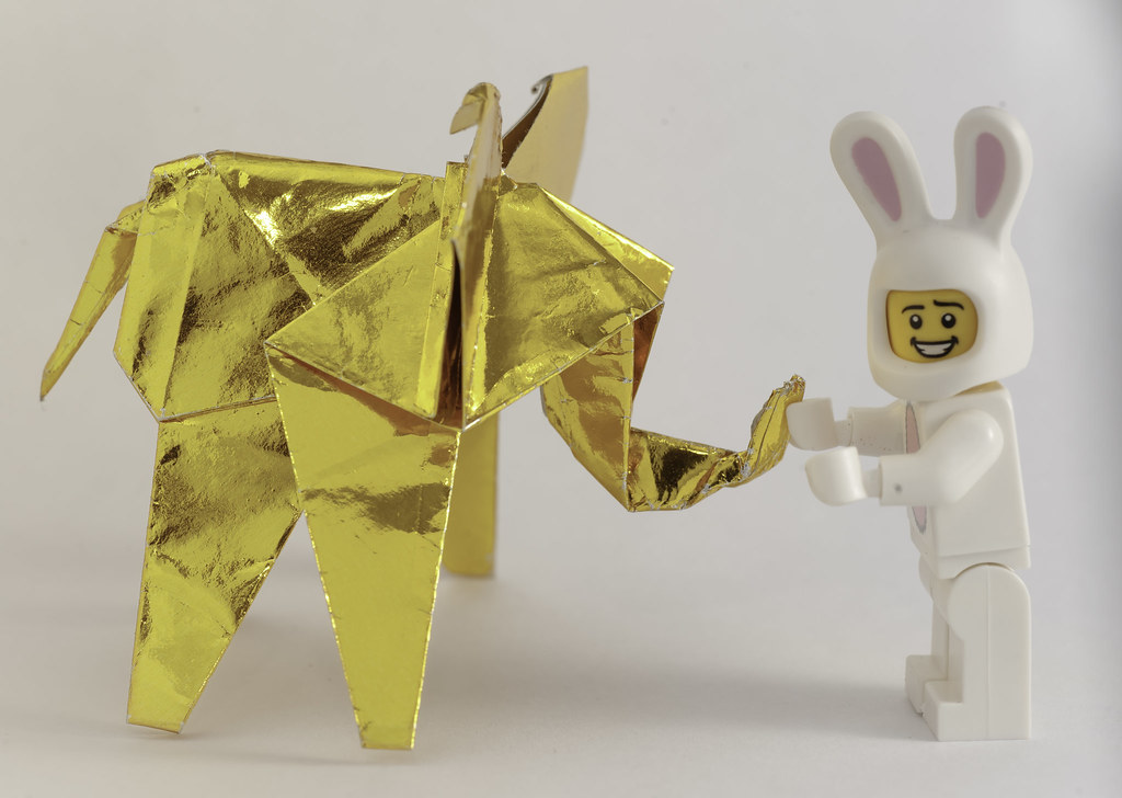 Golden Origami Elephant I've been making this elephant for… Flickr