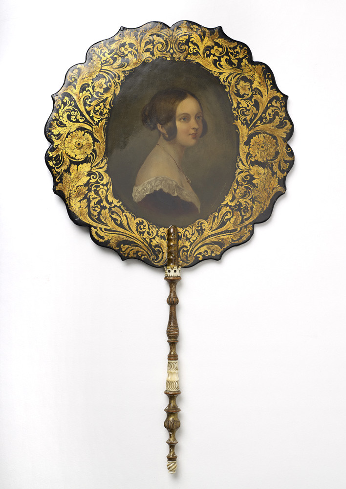 Papier mâché face screens featuring Queen Victoria and Pri… Flickr