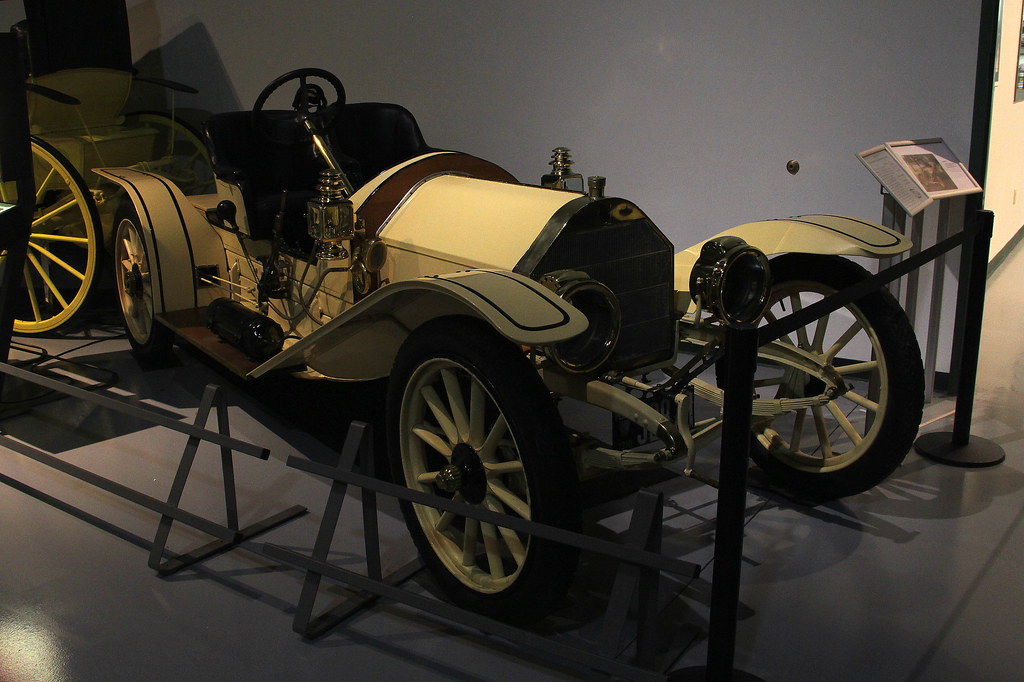 1910 Otto A 1910 Otto Roadster on exhibit in the Antique A… Flickr