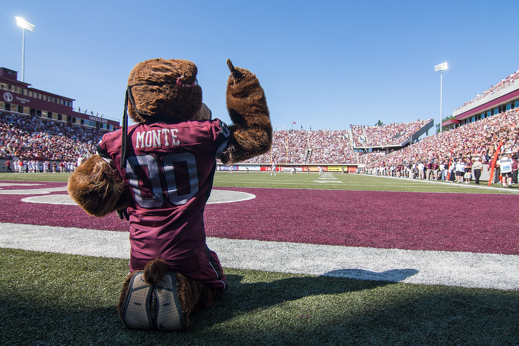 University of Montana Grizzlies vs. South Dakota Coyotes Flickr