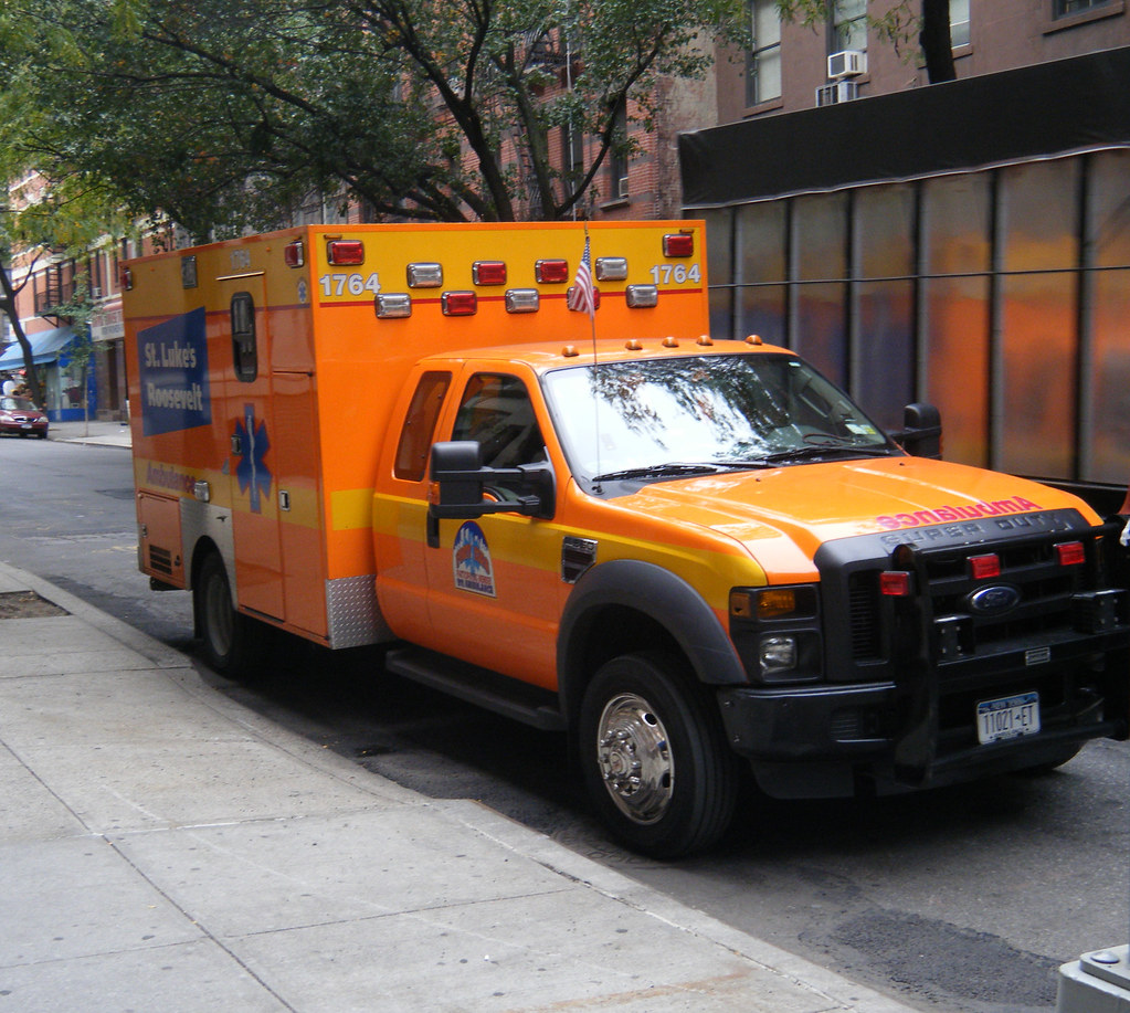 Flickriver Photoset 'New York Ambulance' by Emergency_Vehicles