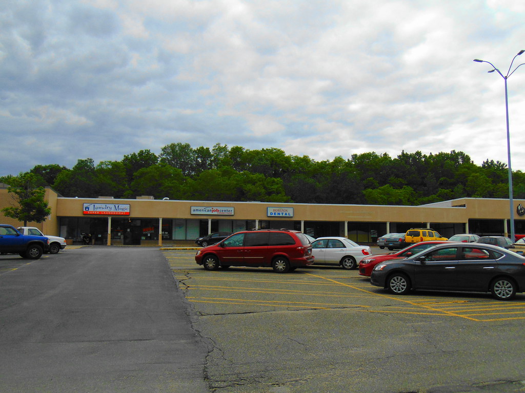 Kmart Plaza (Torrington, Connecticut) JJBers Flickr