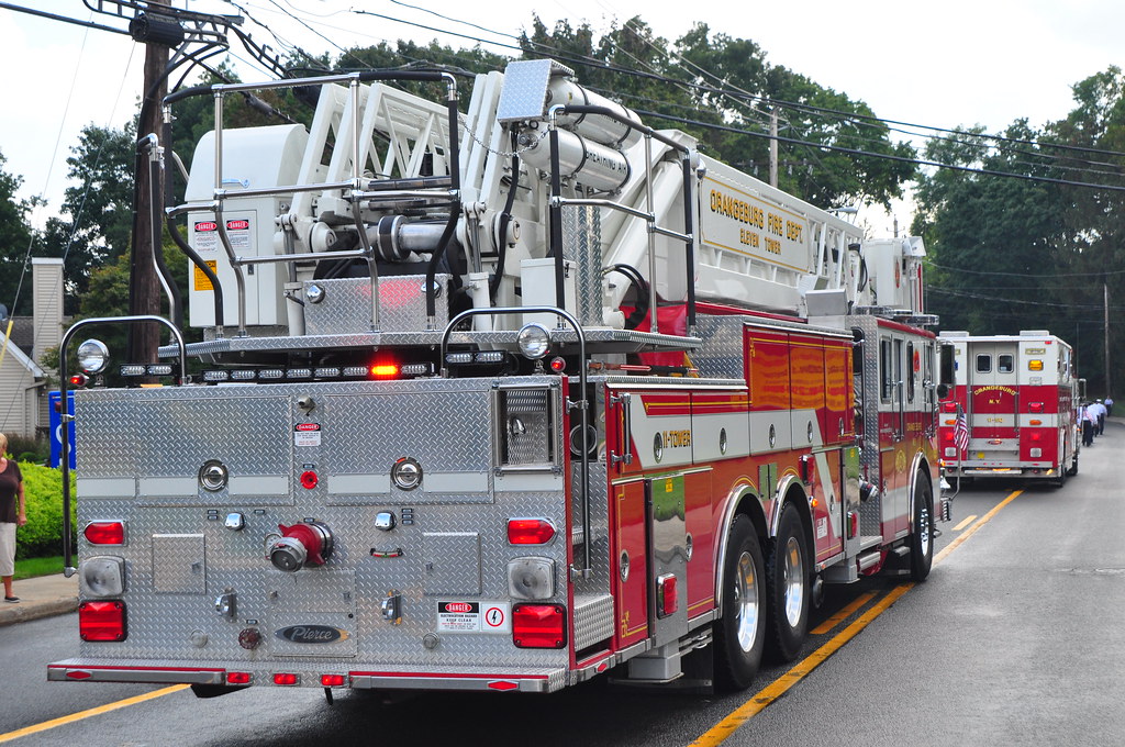 Orangeburg Fire Department 11 Tower 1994 Pierce Lance 110'… Flickr