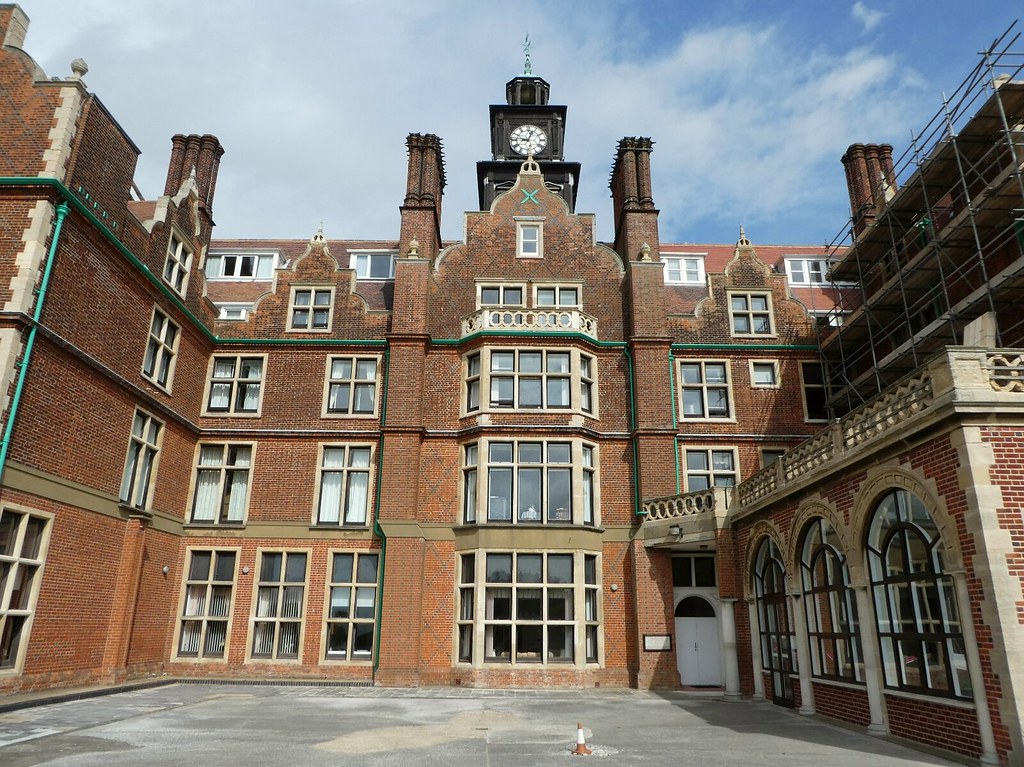 Harvest House rear elevation Harvest House was built & ope… Flickr