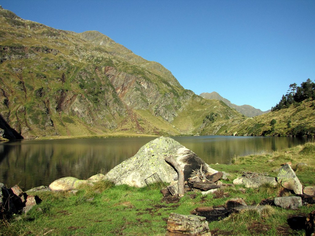Le Lac Vert, dans la vallée du Lys, CastillondeLarboust,… Flickr