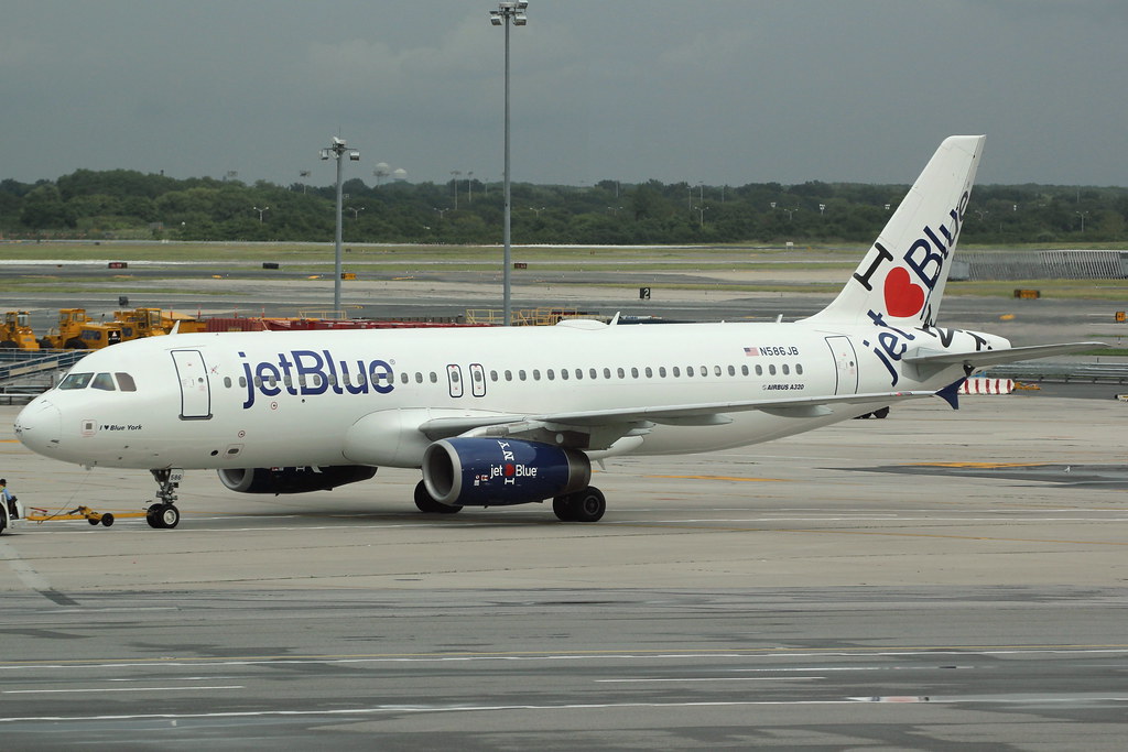 N586JB Airbus A320232 jetBlue "I love Blue York" Flickr