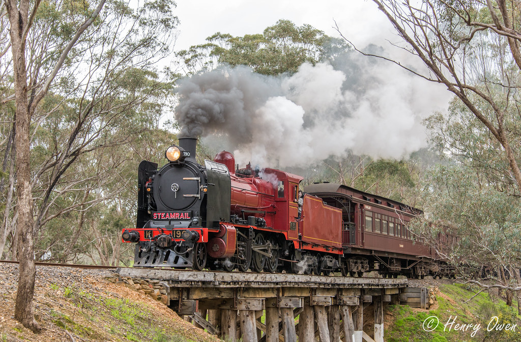 Sawmill Road Sailing K190 drops down grade into Sawmill Ro… Flickr