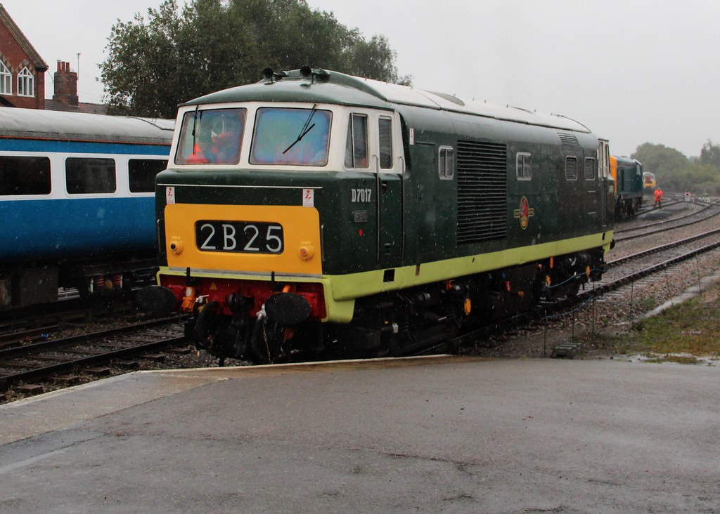 Class 35 'Hymek' D7017 Preserved British Rail Class 35 'Hy… Flickr
