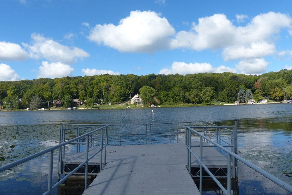 across the lake Little Cedar Lake, Washington County, West… Flickr