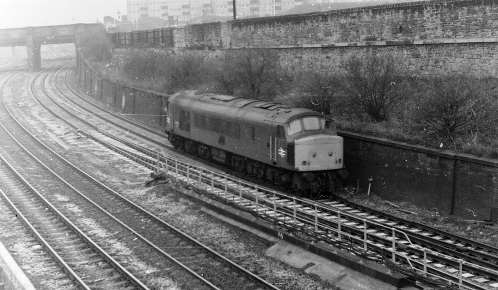 46028 in Bensham Cutting, Gateshead, c.1983 Colin Alexander Flickr