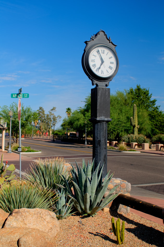 Wickenburg, AZ A clock on the main street of Wickenburg, A… Flickr