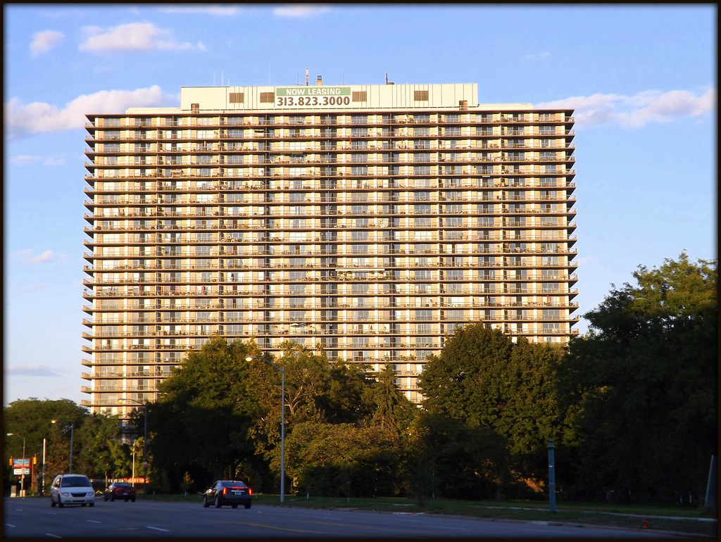 Jeffersonian Apartments 9000 East Jefferson AvenueDetro… Flickr