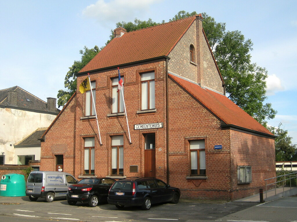 Gemeentehuis, Vremde a photo on Flickriver