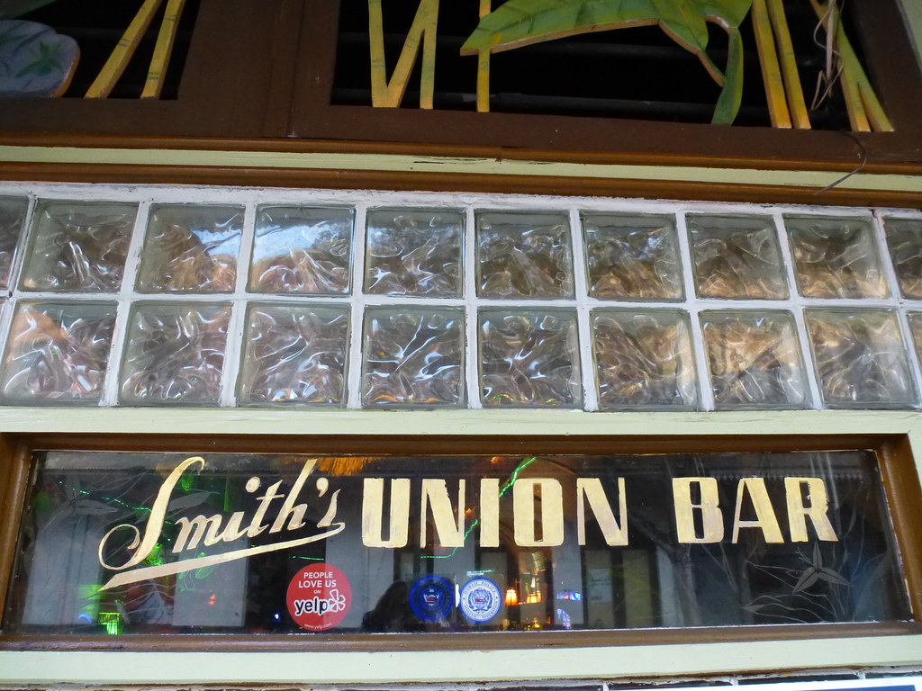 Honolulu, HI Smith's Union Bar Smith's Union Bar is the ol… Flickr