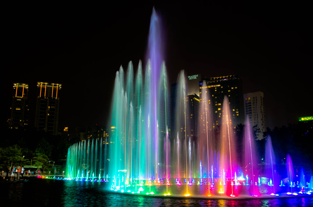 Kuala Lumpur Lake Symphony Fountains Lake Symphony is a … Flickr