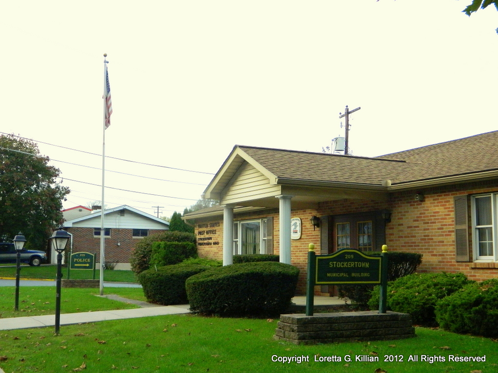 Stockertown, PA Post Office and Municipal building on Main… Peachhead (5,000,000 views