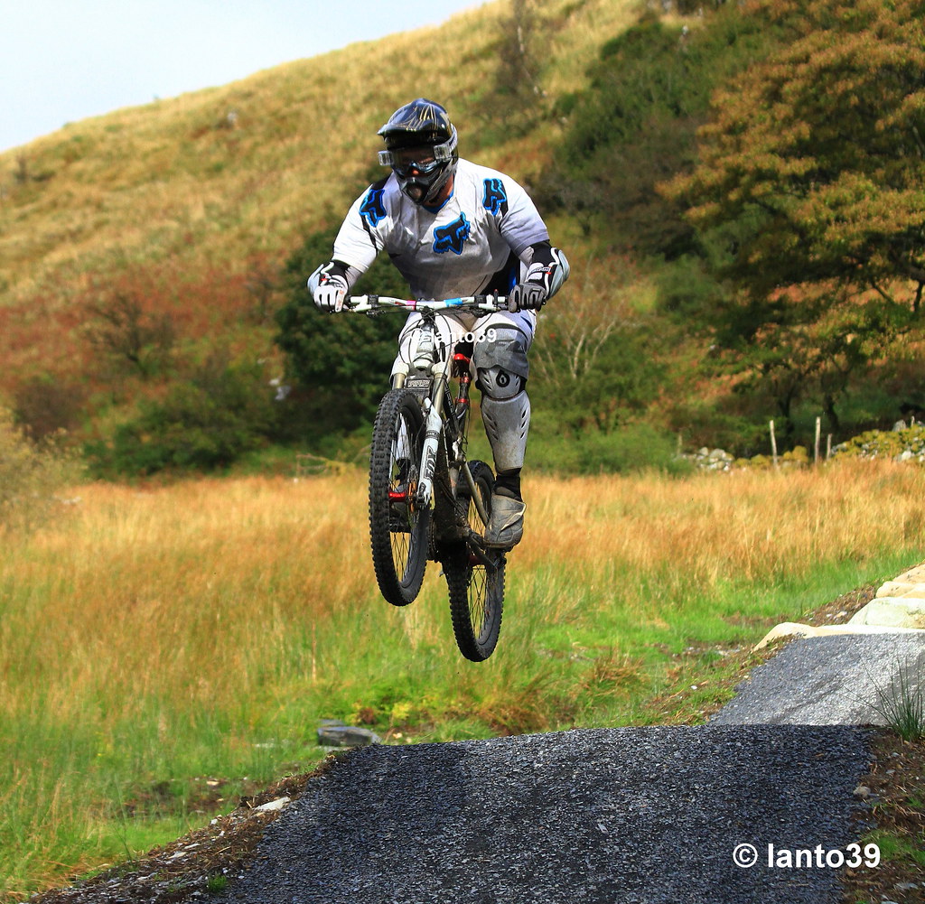 Mountain Biking Blaenau Ffestiniog's new Downhill Tracks Ian