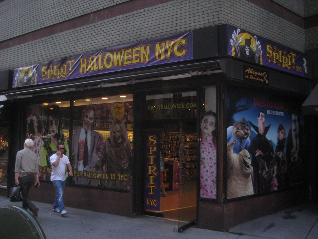 Spirit Halloween Store 2012 NYC 2005 Spirit Halloween NYC … Flickr