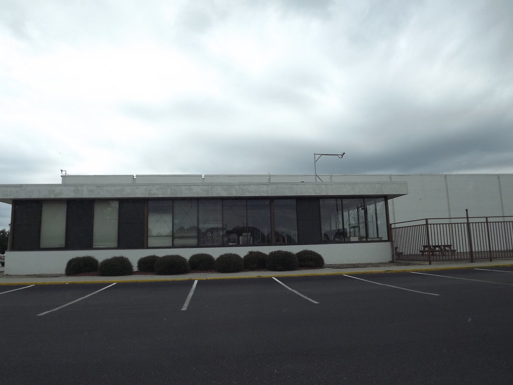 Belk Garden Center, Southgate Mall, Elizabeth City, NC Flickr