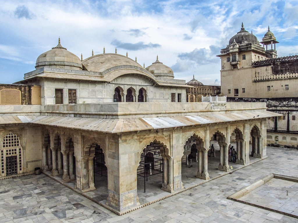 Glass palace, Amber Yashvardhan Verma Flickr