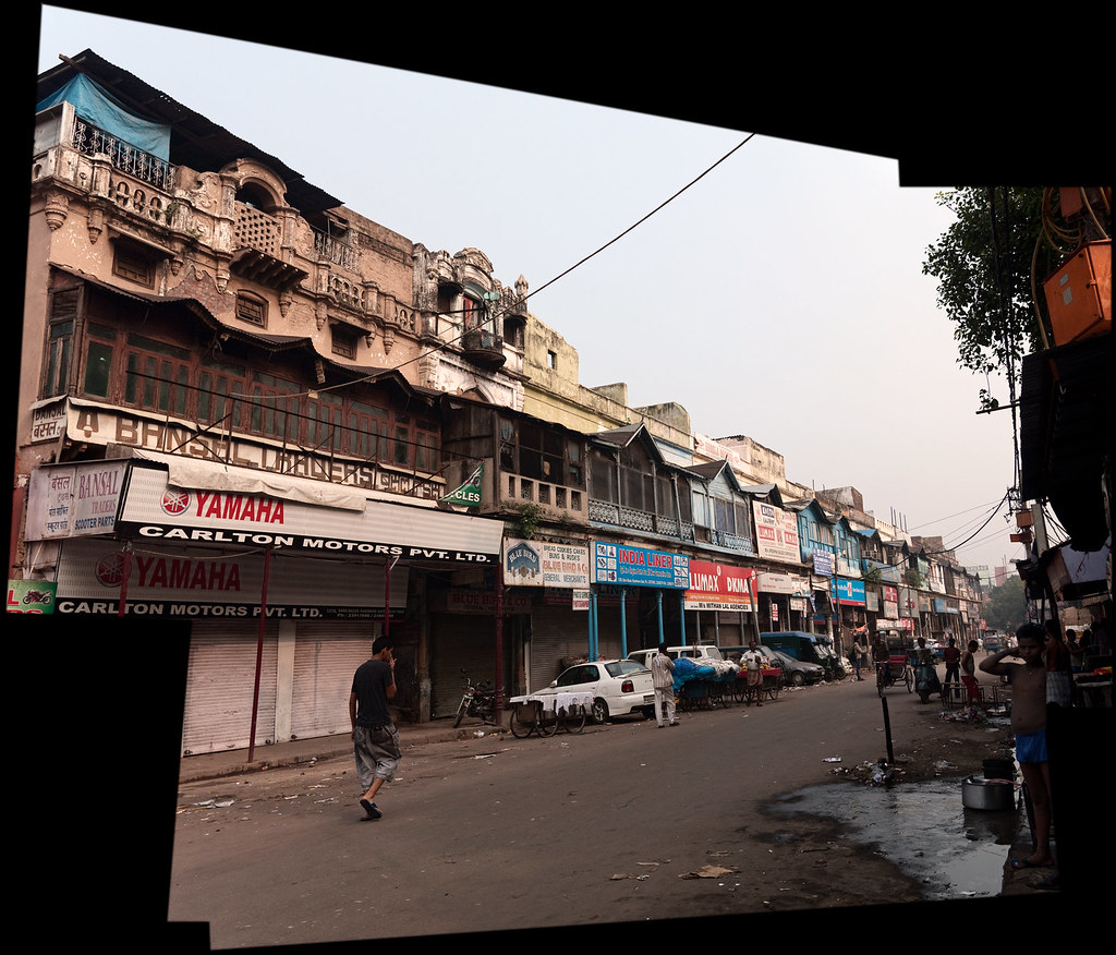 Bara Bazar, Kashmere Gate A car parts market near Kashmere… Flickr