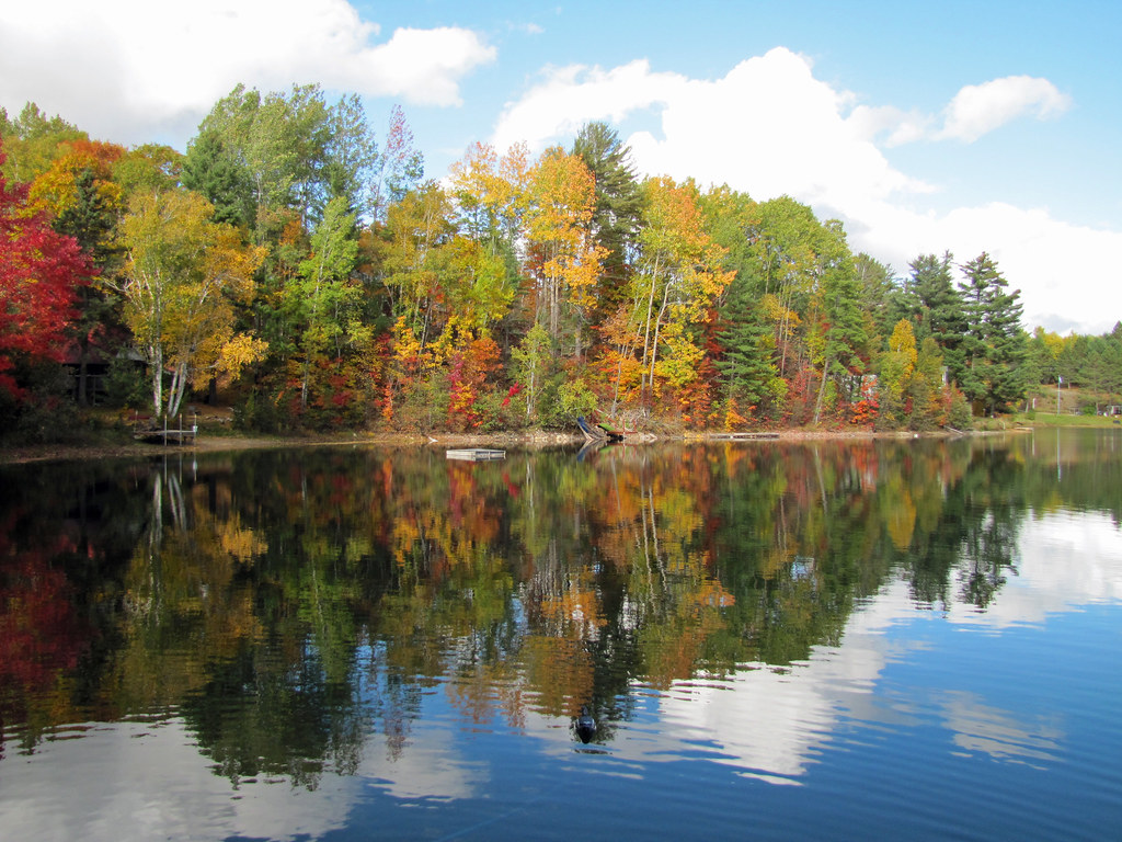 IMG_4651e Le Lac Vert in Gracefield, Quebec, Canada. Ullysses Flickr