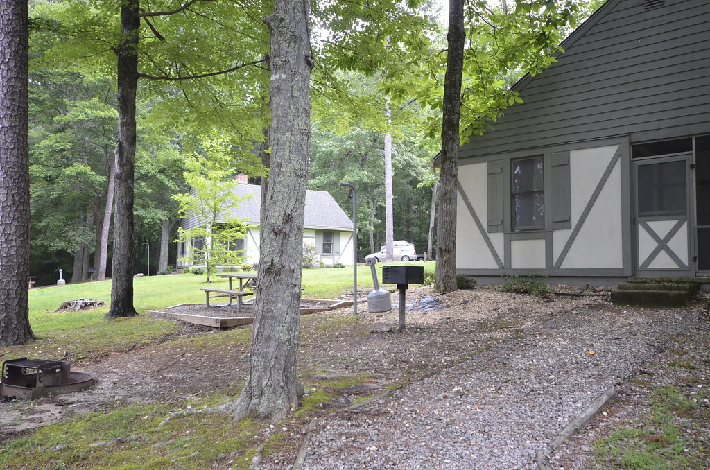 Cabins at Twin Lakes State Park SA 2 bedroom cabins wate… Flickr
