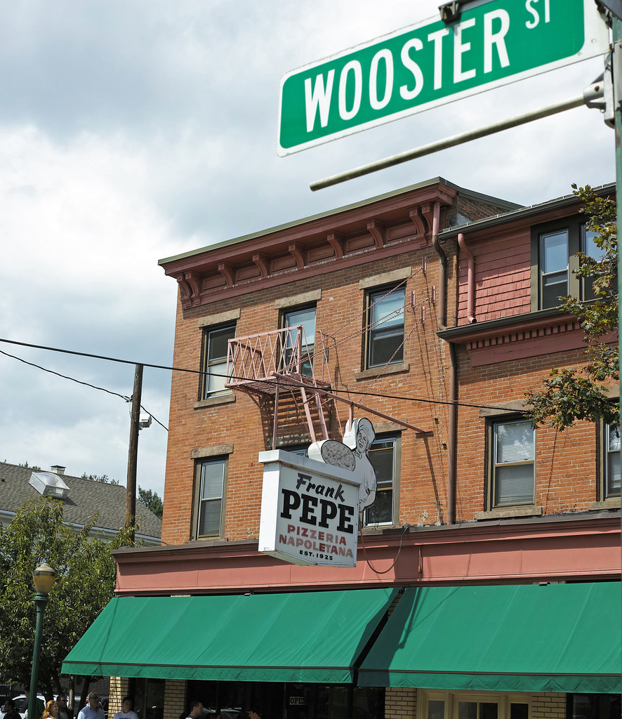 Frank Pepe's Wooster Street; New Haven, CT hogophotoNY Flickr