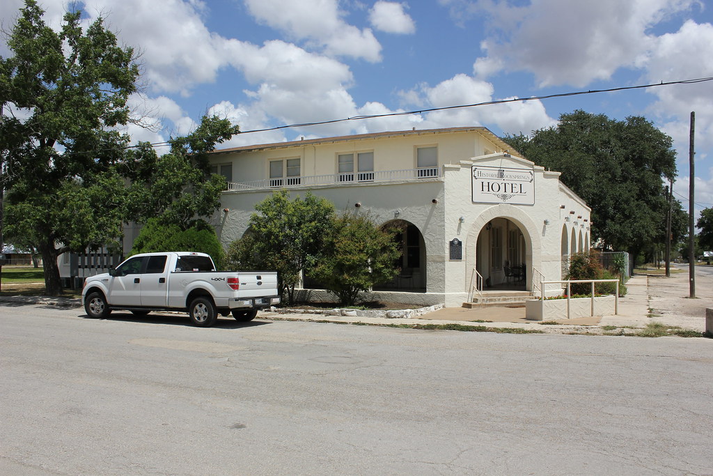 Old Gilmer Hotel, Rocksprings, Texas A THM. Still a workin… Flickr