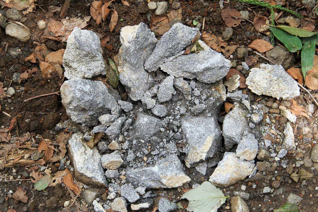 Broken Rock I think it's the geometry, but there was somet… Flickr