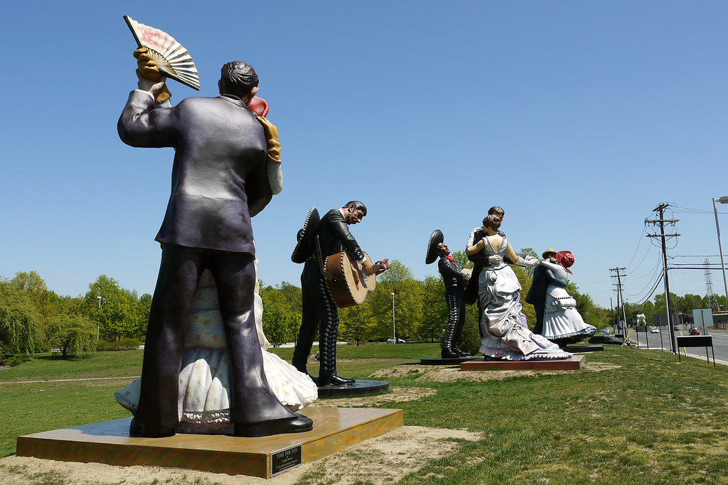 J. Seward Johnson sculptures A Turn of the Century , Los M… Flickr