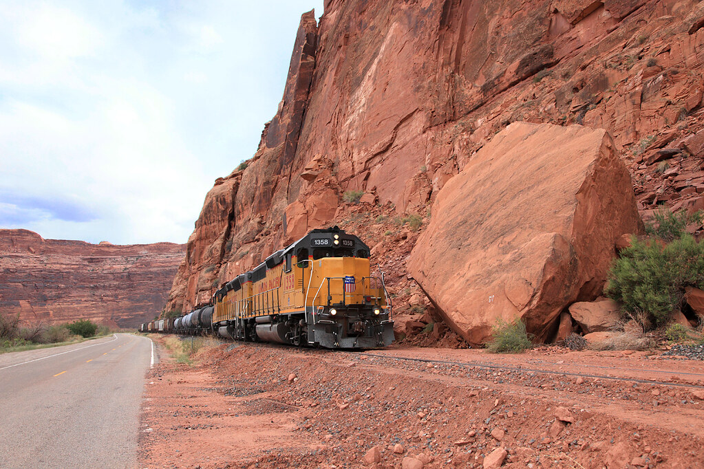 The Potash Grand Junction turn passes evidence of a rece