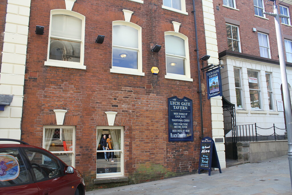 Lych Gate Tavern_Wolverhampton_Sep12 As fine a pub as you … Flickr