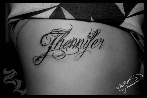 Nome nas costas Foto 4438 Mundo das Tatuagens tatuagem preta nome costas William Ferramosca Flickr