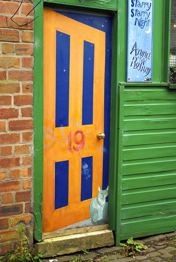 Ruthven Lane (Glasgow) rachel.roze Flickr