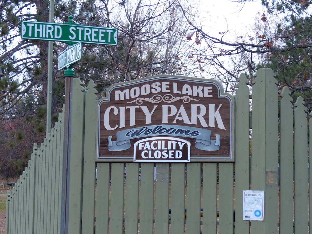 Moose Lake City Park Entrance The City Park, Campground, a… Flickr