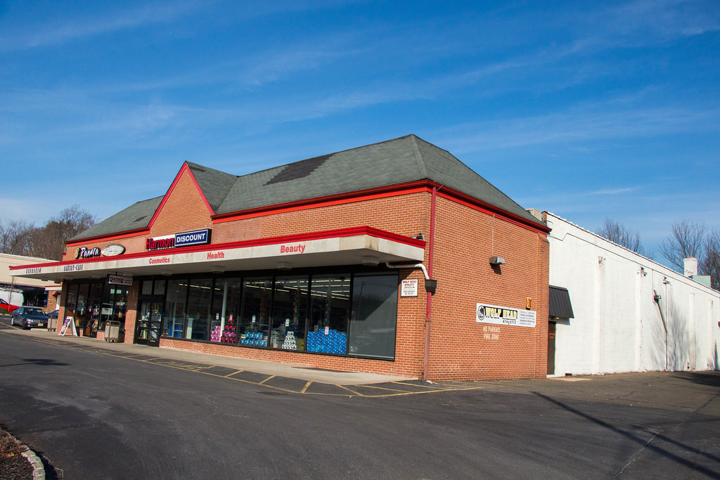 A&P look alike store Short Hills, NJ Dan Asnis Flickr
